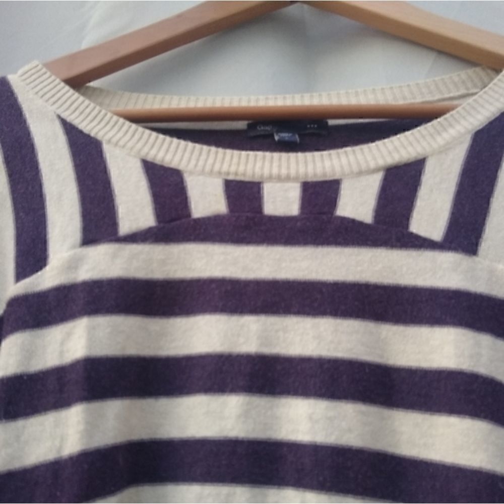 Gap sweater - Picture 3 of 5